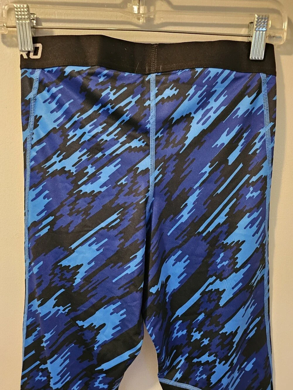 Nike Pro Cool Dri Fit Crop Blue Camo Leggings Women's‎ Size M NWT